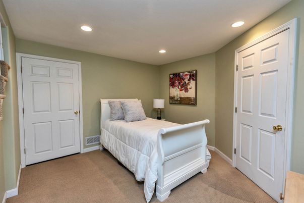 Bedroom, Interior, Recessed Lighting