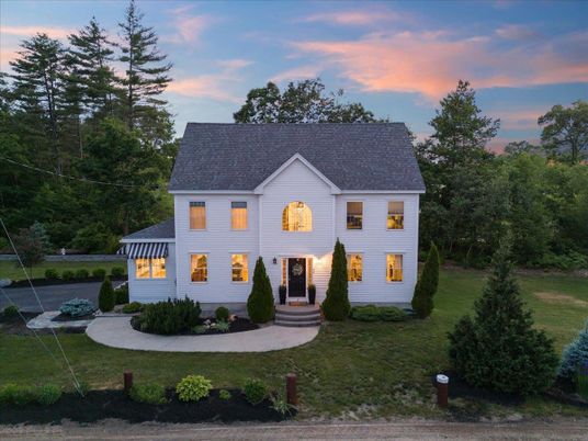 Backyard, Exterior, Facade, Farmhouse