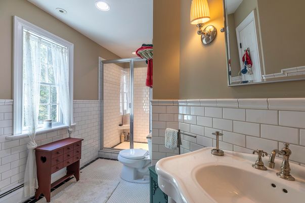 Bathroom, Interior, Recessed Lighting
