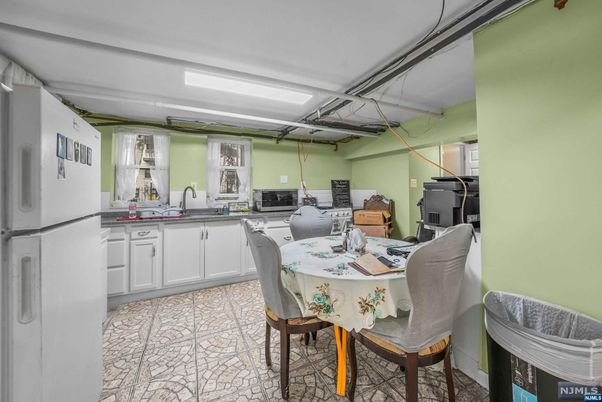 DE Listing image placeholder