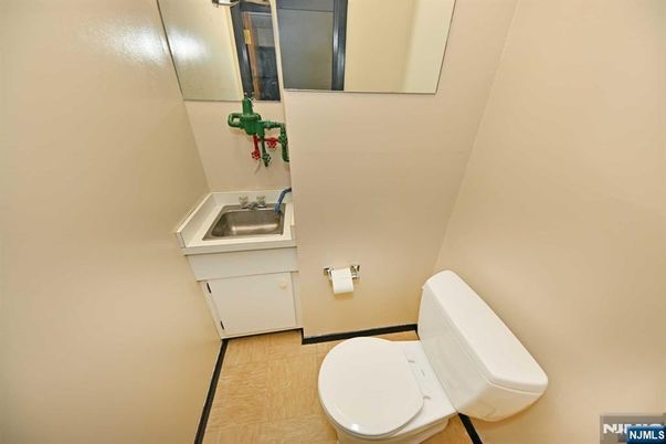 DE Listing image placeholder