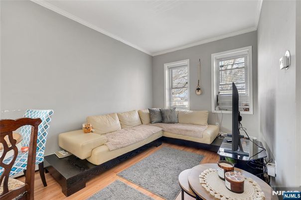 DE Listing image placeholder