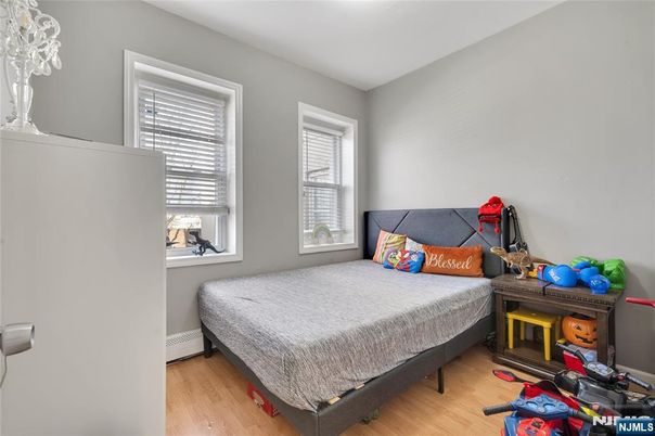 DE Listing image placeholder