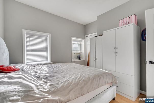 DE Listing image placeholder