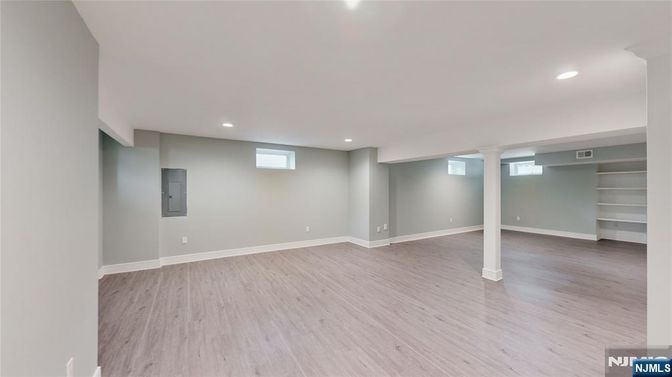 DE Listing image placeholder