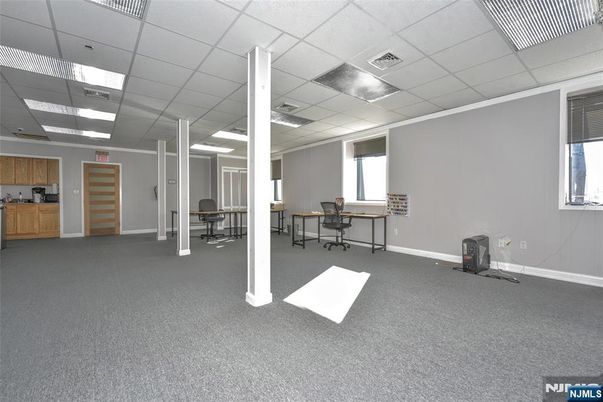 DE Listing image placeholder