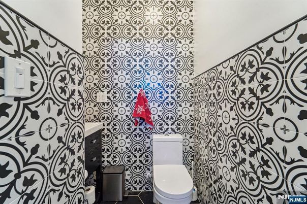 DE Listing image placeholder
