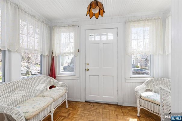 DE Listing image placeholder