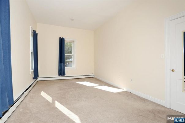 DE Listing image placeholder