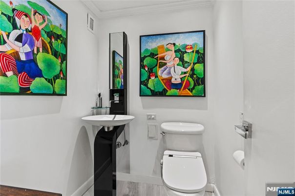 DE Listing image placeholder