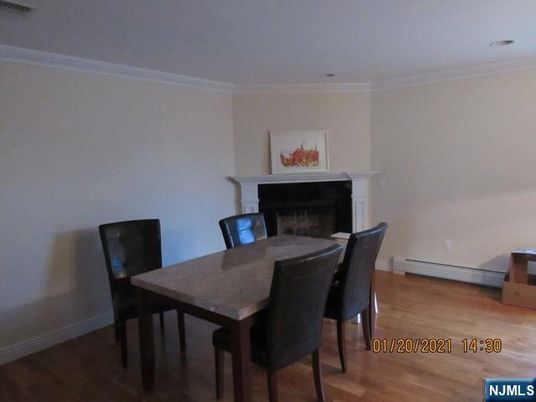 DE Listing image placeholder