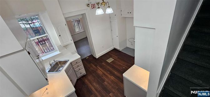 DE Listing image placeholder