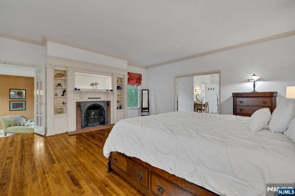 DE Listing image placeholder