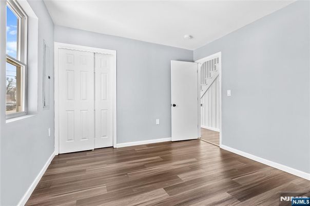 DE Listing image placeholder