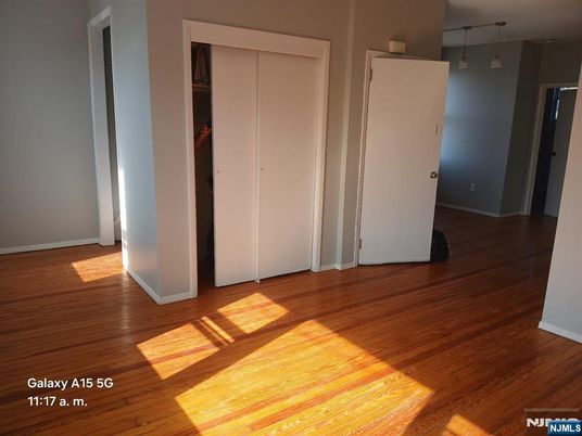 DE Listing image placeholder