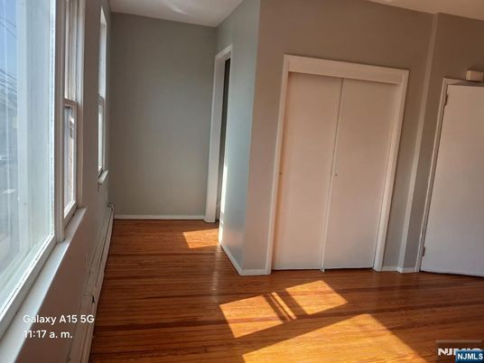 DE Listing image placeholder