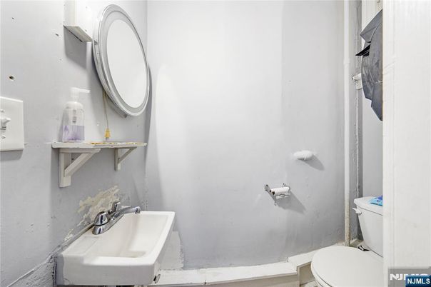 DE Listing image placeholder