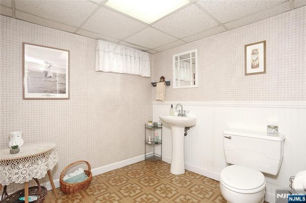 DE Listing image placeholder