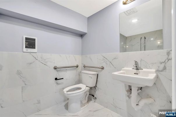 DE Listing image placeholder