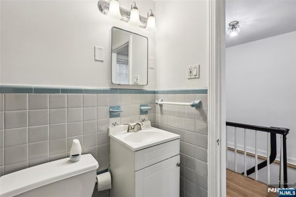 DE Listing image placeholder