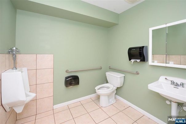 DE Listing image placeholder