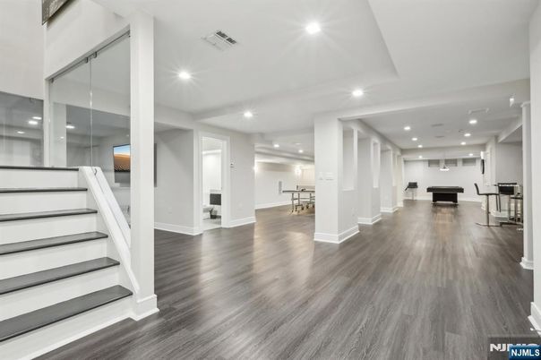 DE Listing image placeholder