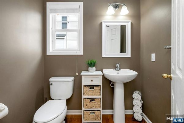 DE Listing image placeholder