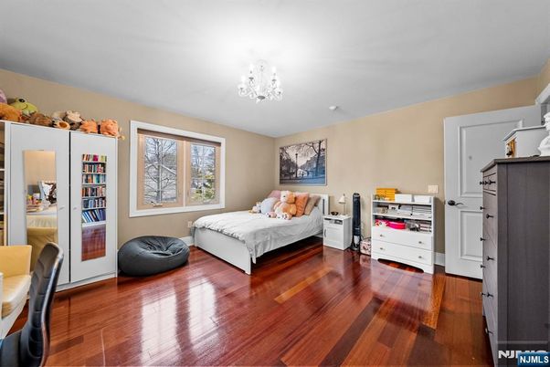 DE Listing image placeholder