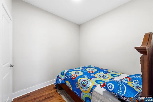 DE Listing image placeholder