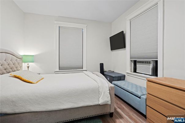 DE Listing image placeholder