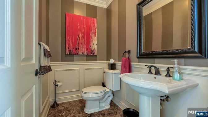 DE Listing image placeholder
