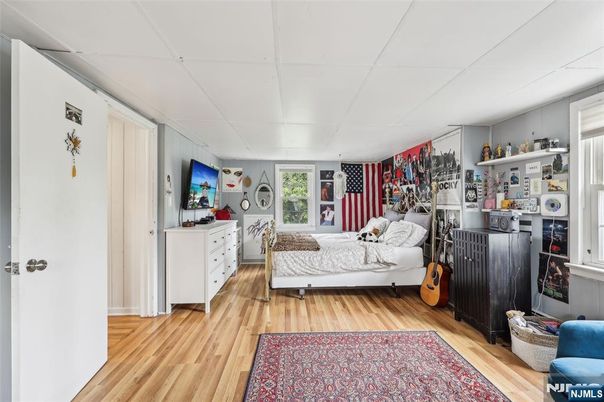 DE Listing image placeholder