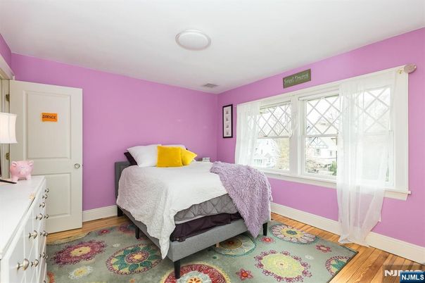 DE Listing image placeholder