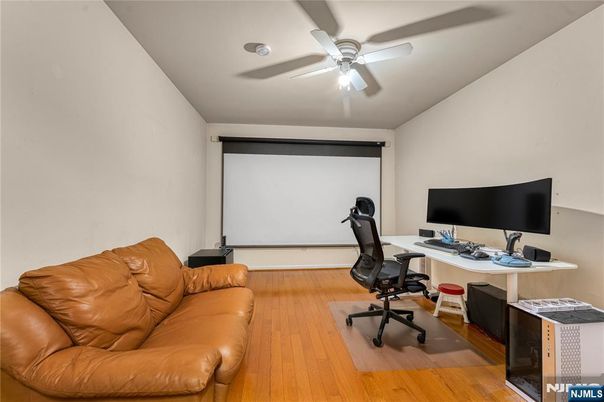 DE Listing image placeholder