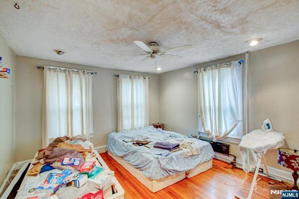 DE Listing image placeholder