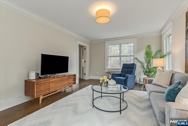 DE Listing image placeholder