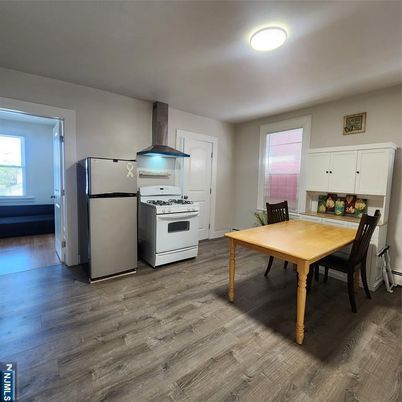 DE Listing image placeholder