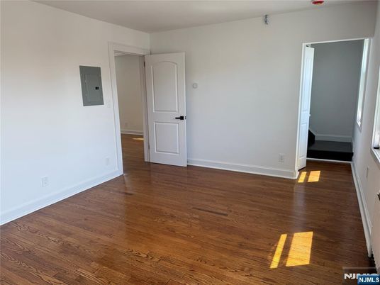 DE Listing image placeholder