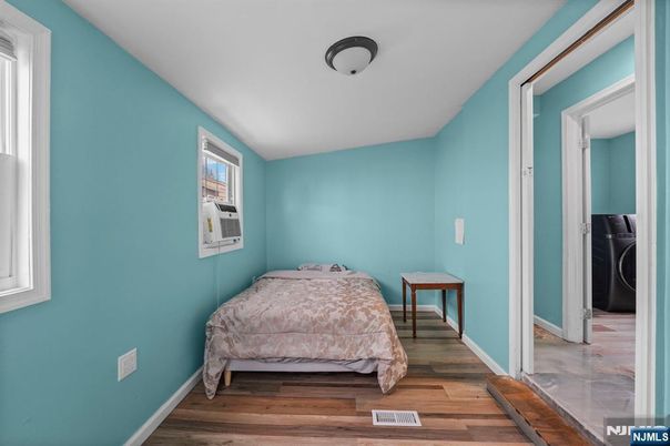 DE Listing image placeholder