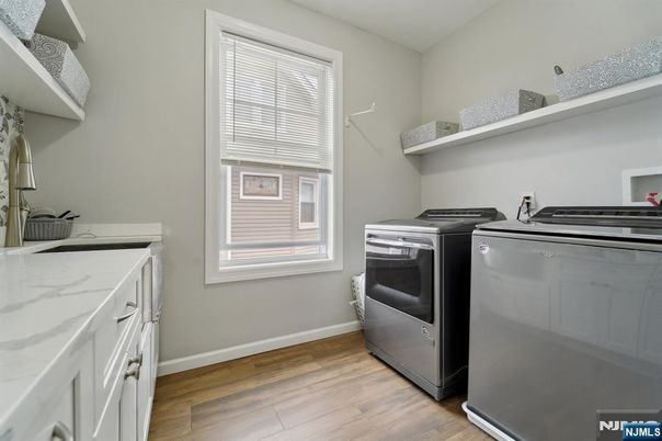 DE Listing image placeholder