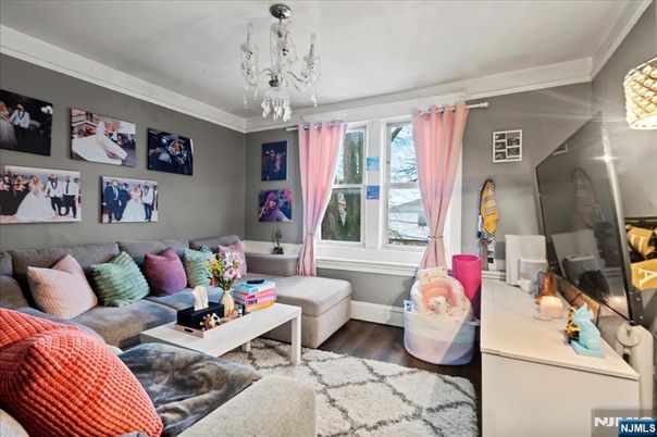 DE Listing image placeholder