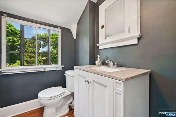 DE Listing image placeholder