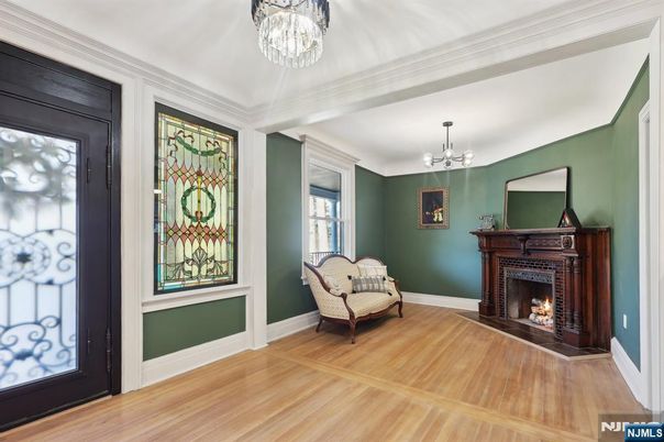 DE Listing image placeholder