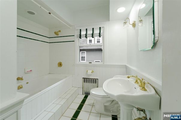 DE Listing image placeholder