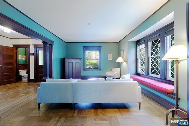 DE Listing image placeholder