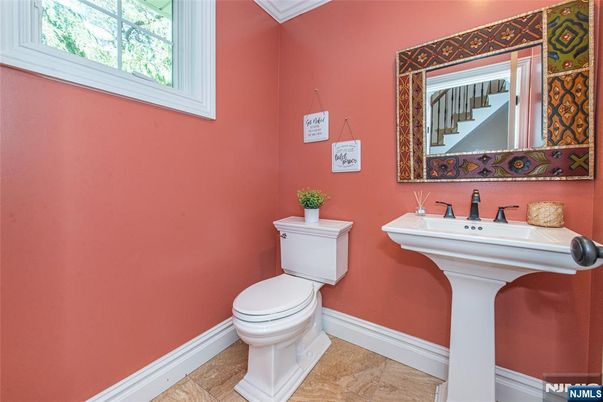 DE Listing image placeholder