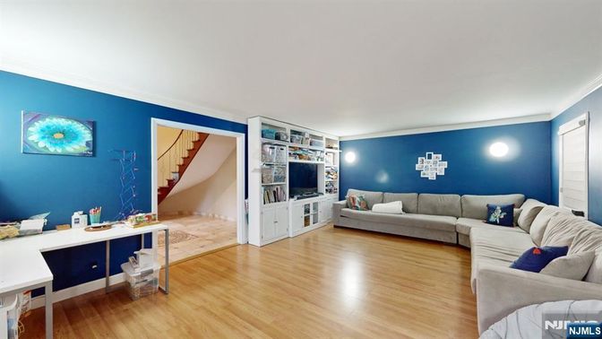DE Listing image placeholder
