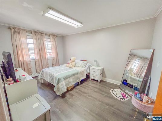 DE Listing image placeholder