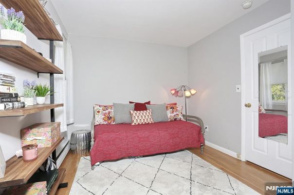 DE Listing image placeholder