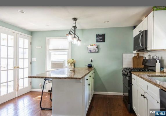 DE Listing image placeholder